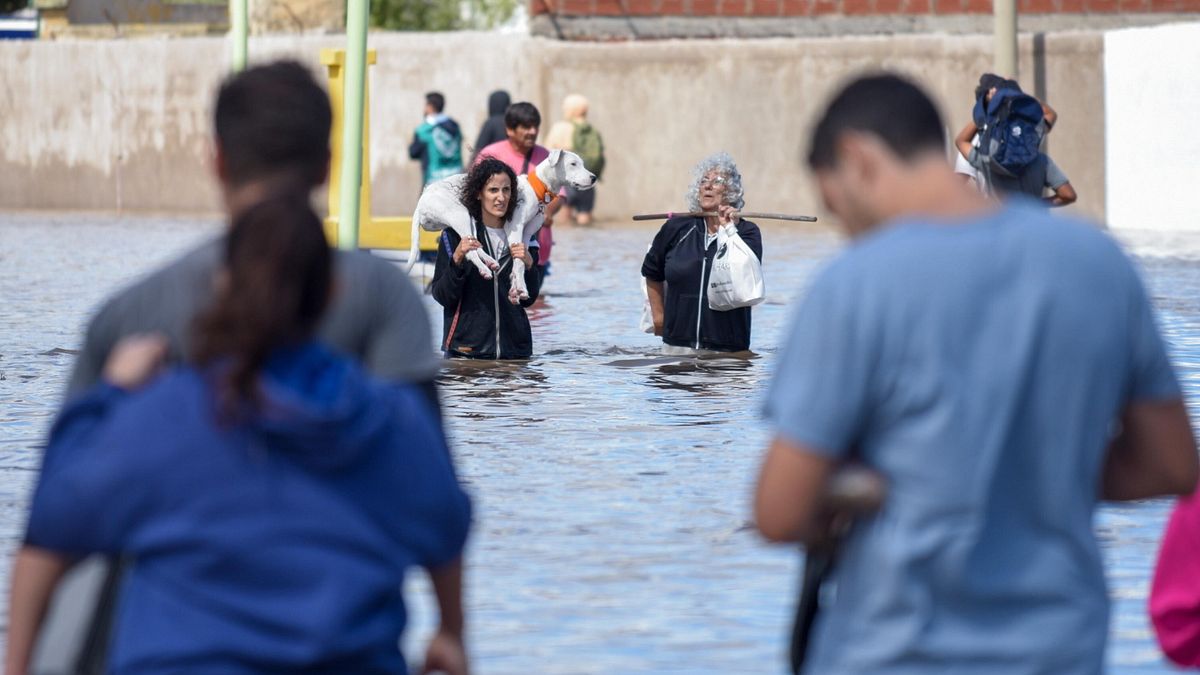 Alluvione in Argentina, sale a 16 il bilancio dei morti