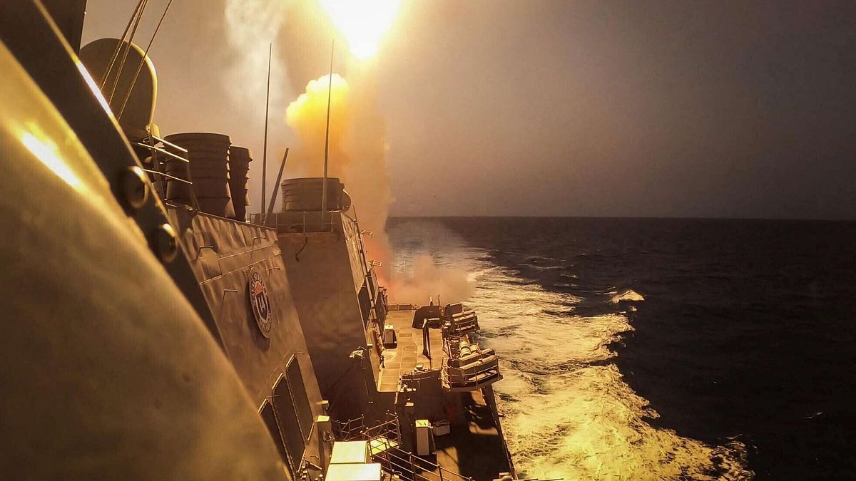 ABD, Pentagon'un Houthi'ye karşı savaş sohbetinde yanlışlıkla gazeteci