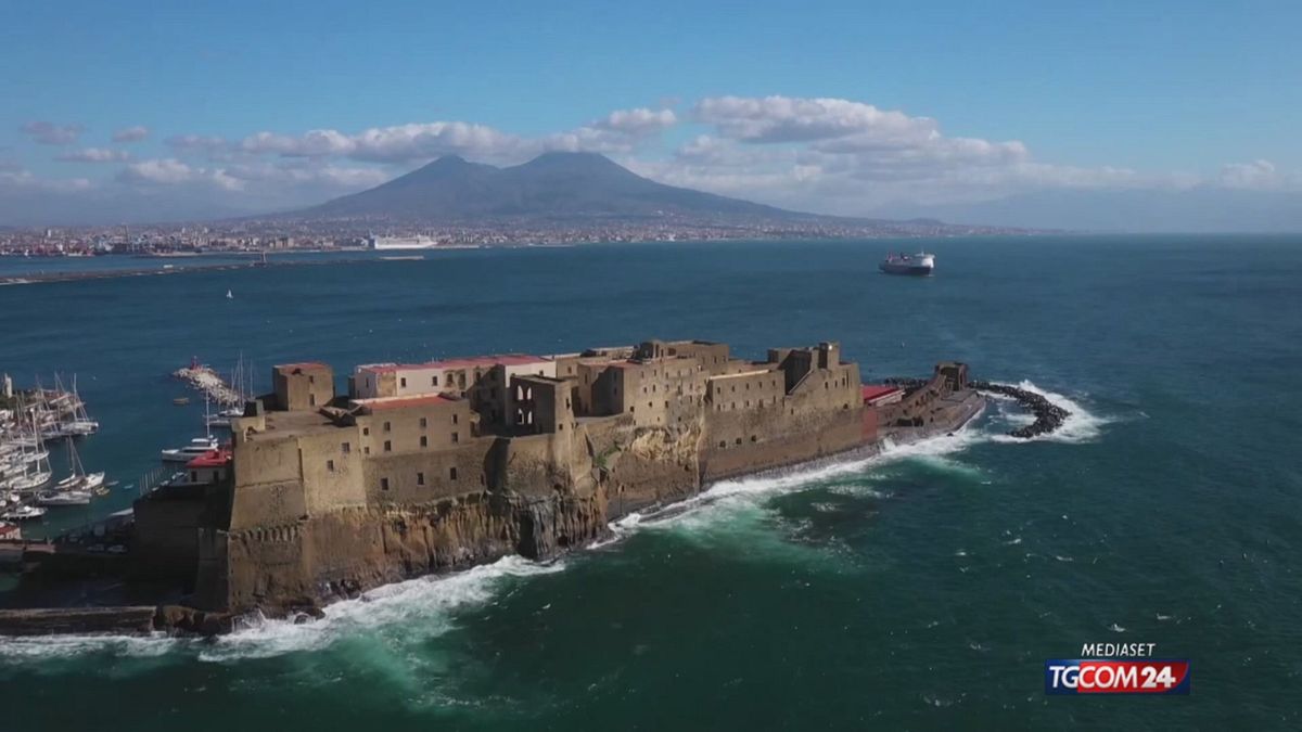 Napoli 2.500 yıllık tarihi kutluyor