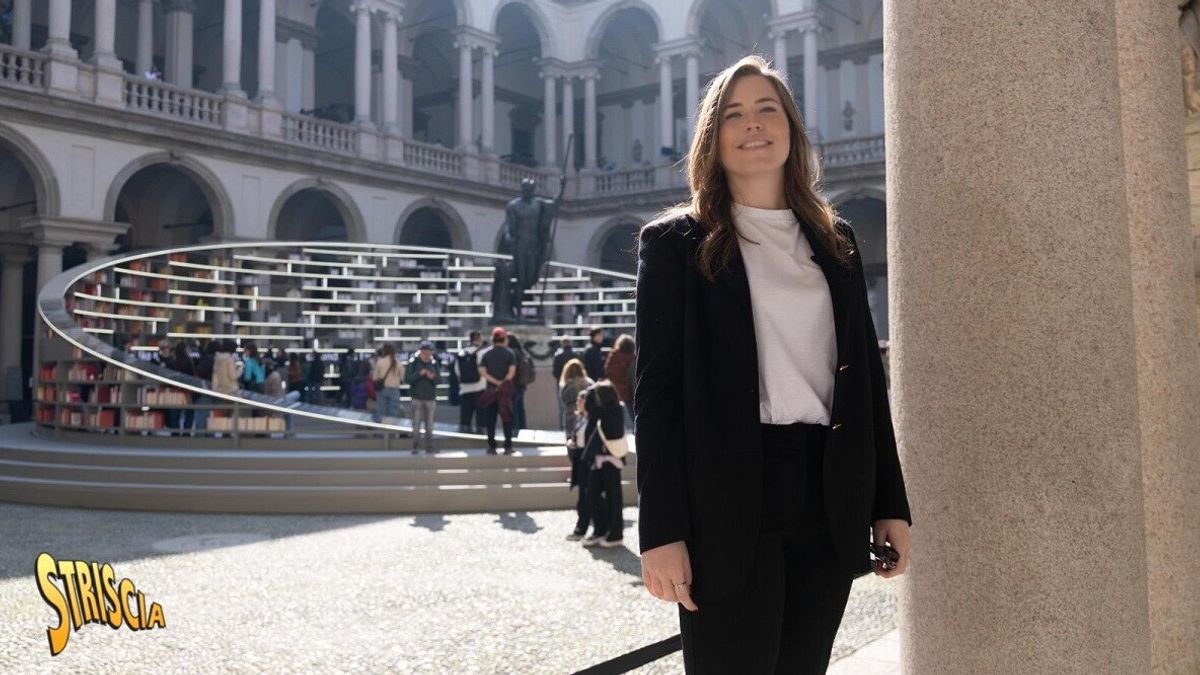 Striscia la Notizia, Vittoria'nın Dersi Ricci al fuorisalone