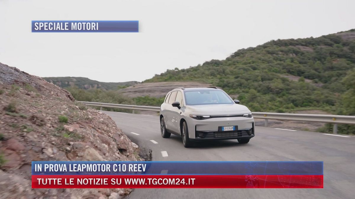 In prova il suv ibrido Leapmotor C10 REEV