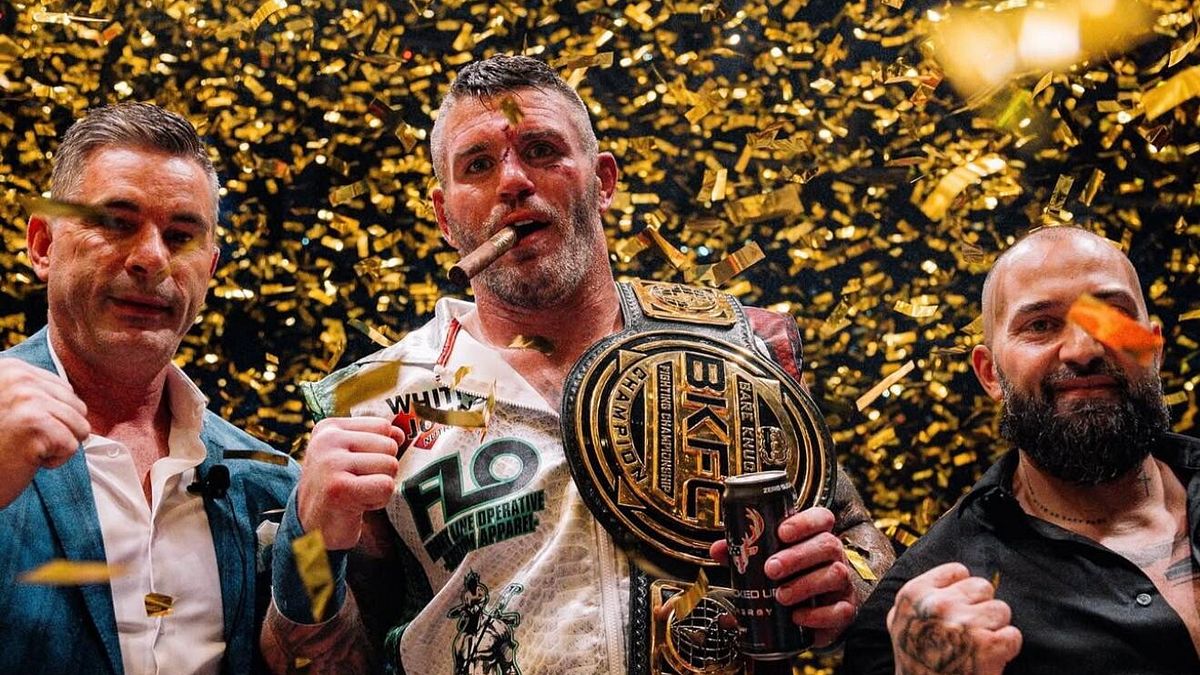 BKFC Italy infiamma Firenze: Alessandro Del Piero impazzisce per l'atmosfera da combattimento!