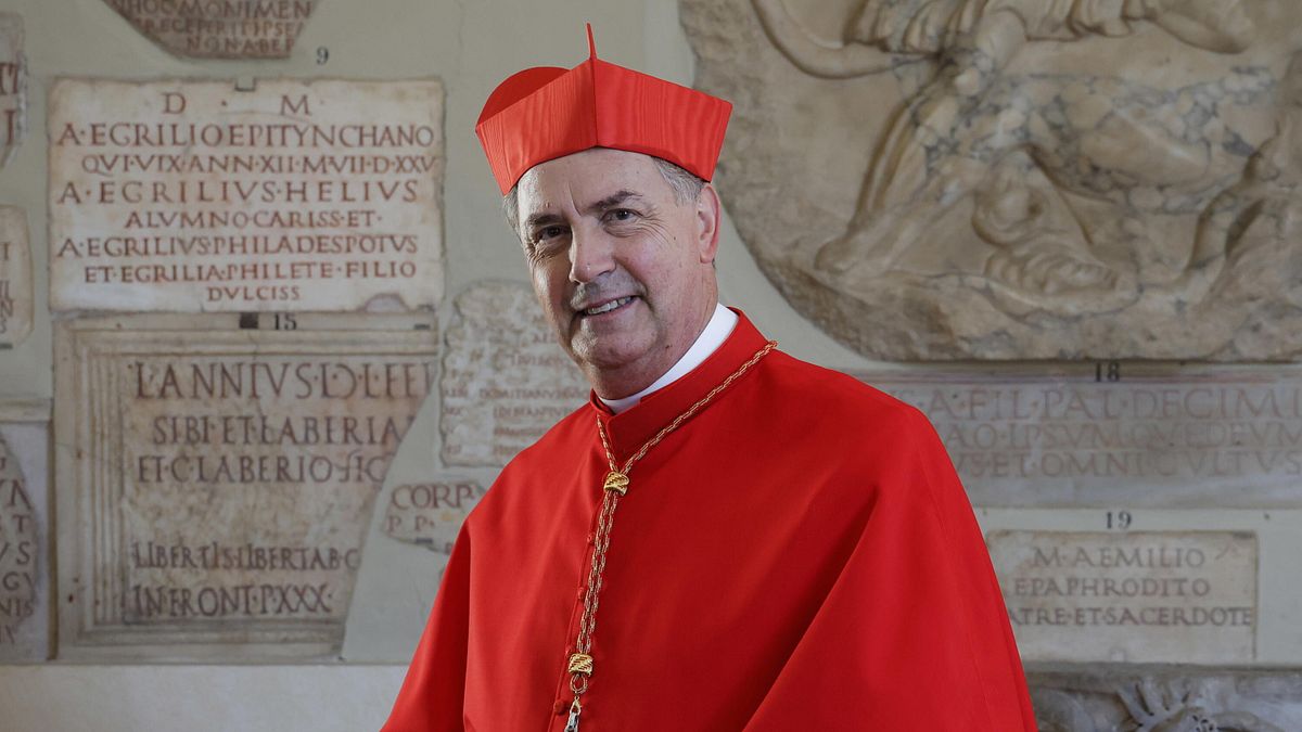 Conclave 2025, chi sono i cardinali al voto: Ángel Fernández Artime