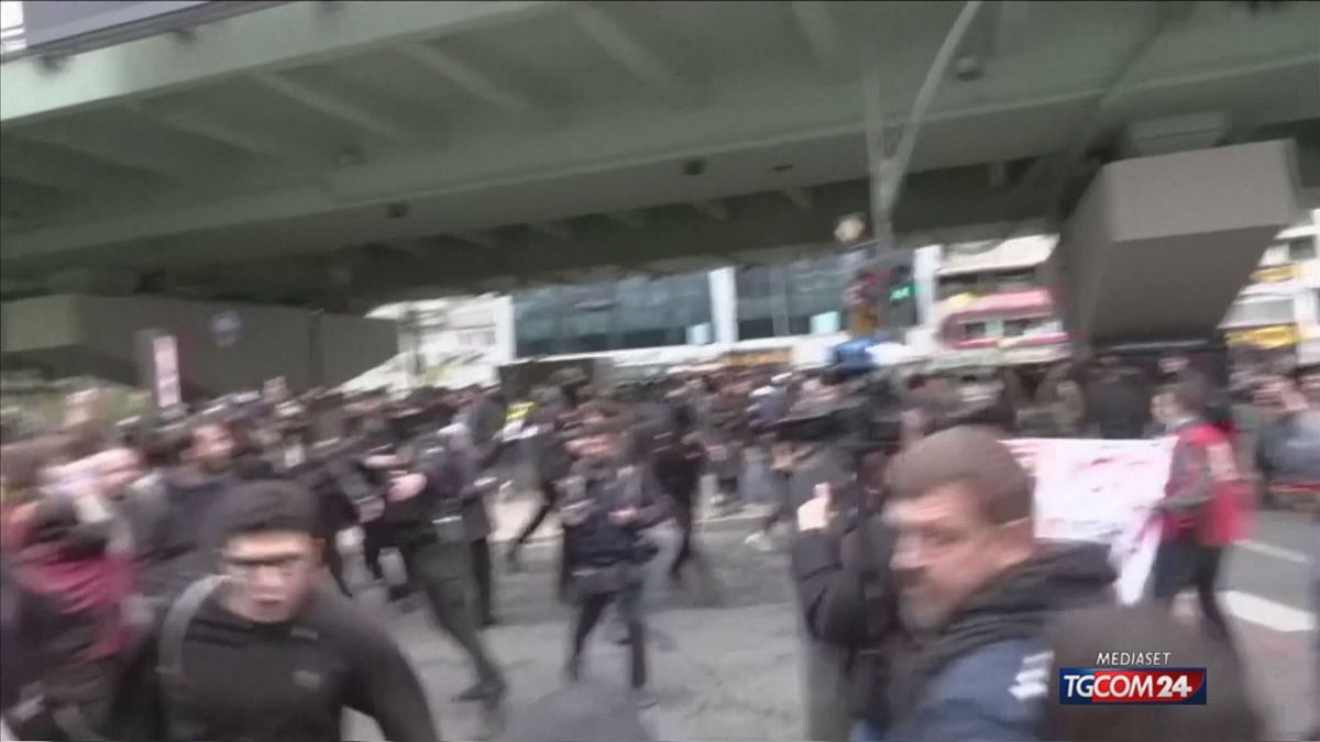 Primo Maggio tra divieti, proteste e tensioni nel mondo