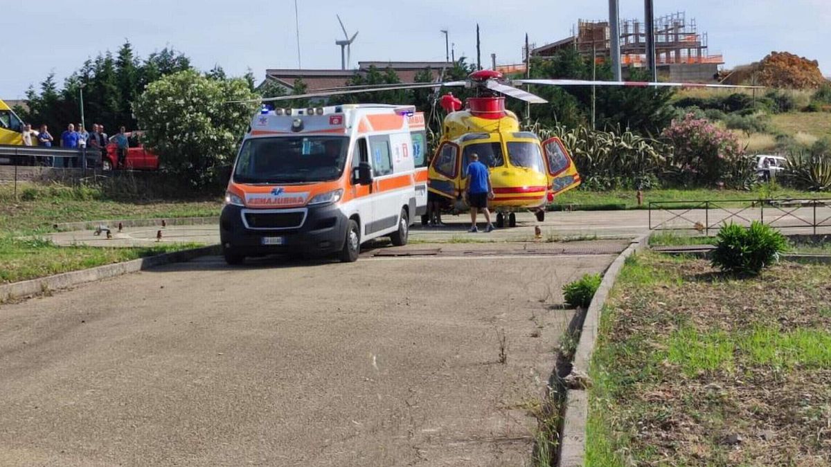 Donna accoltellata nel Parmense: è grave, si cerca il marito