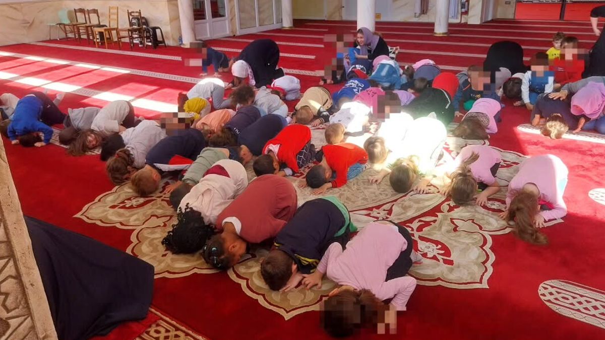 Treviso, alunni veneti in preghiera in moschea: il ministero chiede verifiche