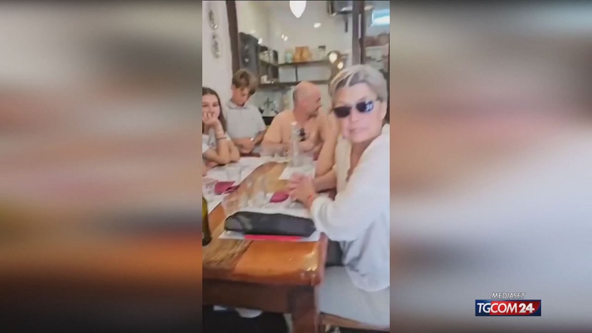 lite tra turisti israeliani e ristoratrice propal a napoli