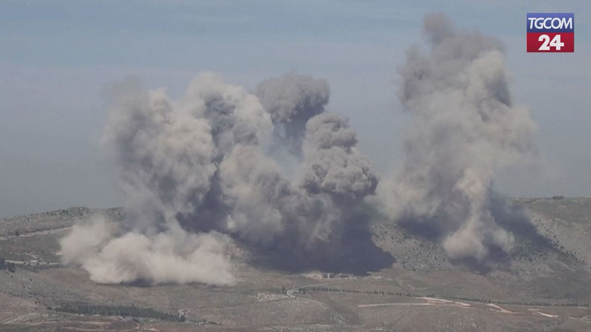 Libano, raid israeliani colpiscono le colline nei pressi di Nabatiyeh