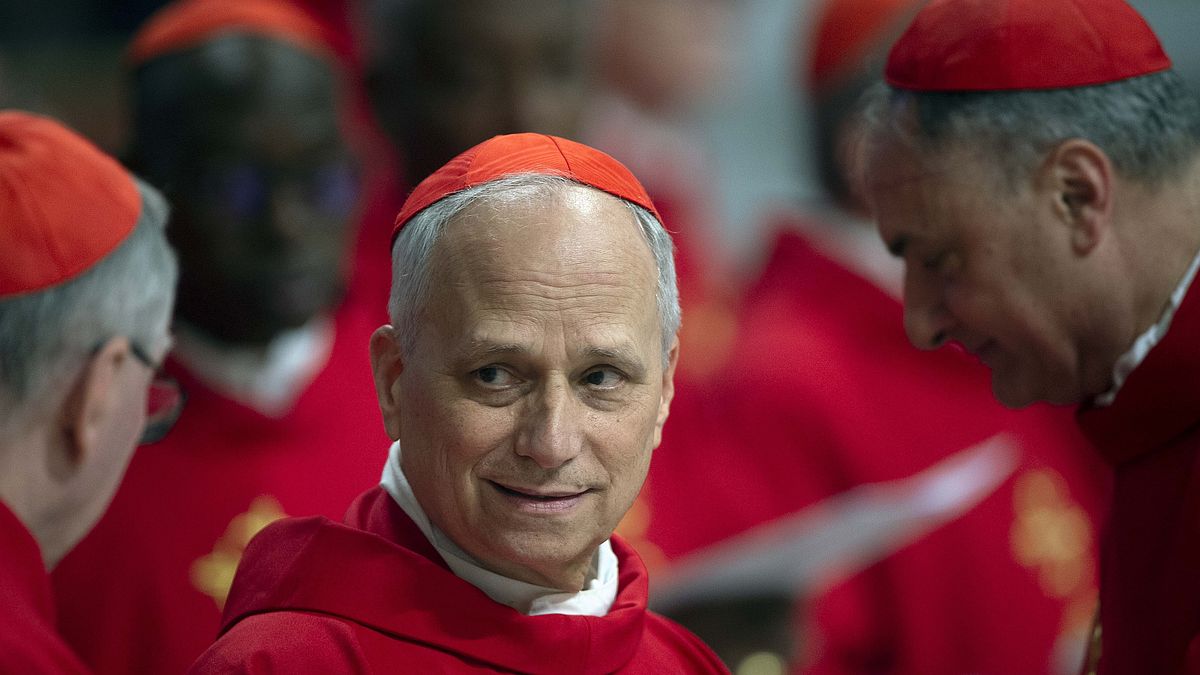 Papa Leone XIV, chi è Robert Prevost: il missionario che piace alle due Americhe con un passato da tennista