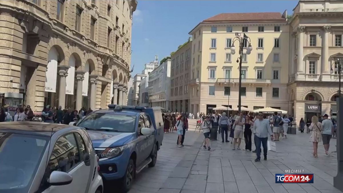 milano suicida dal duomo dai tatuaggi sarebbe l evaso da bollate