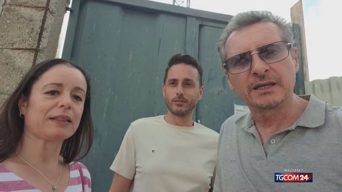 detenuto suicida a milano è salito in terrazza con indosso la sciarpa e non parlava con nessuno 