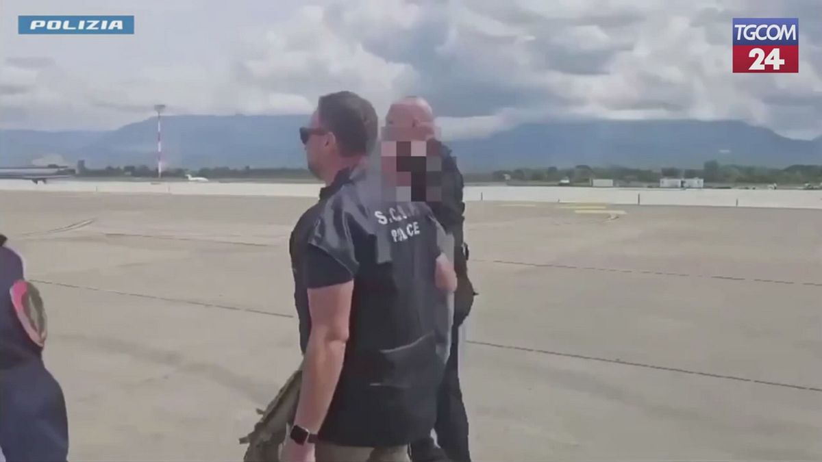 Presunto trafficante di essere umani arrestato in Albania ed estradato in Italia