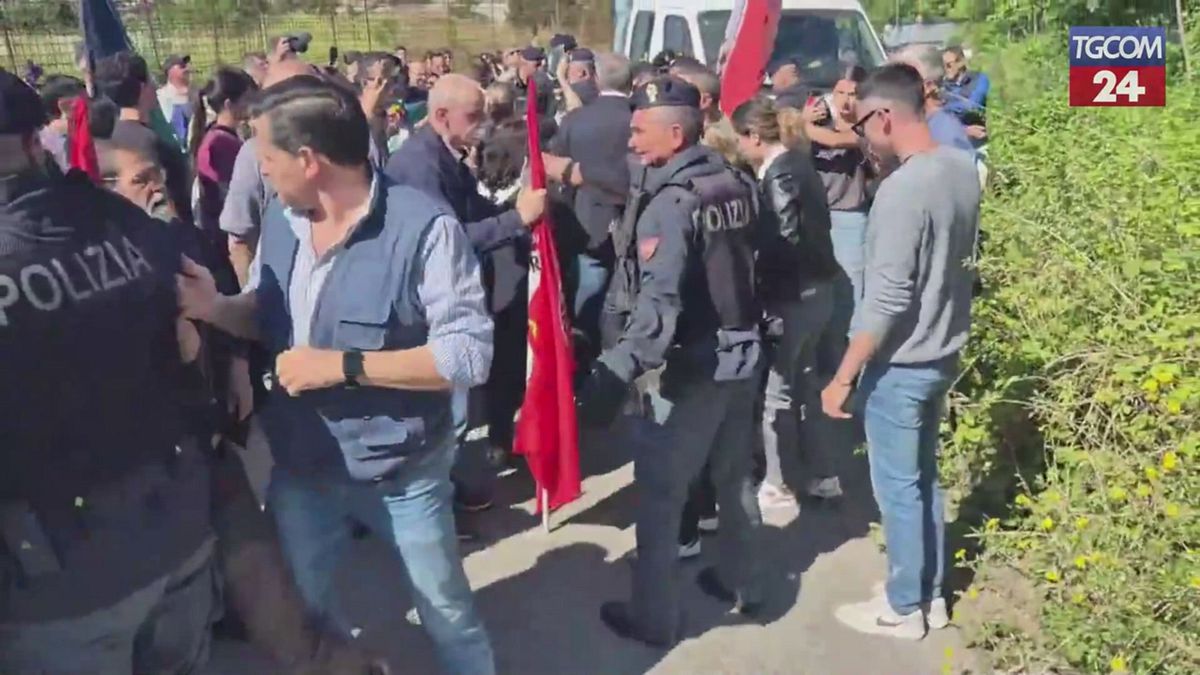 Nuovo stadio della Roma, tensione a Pietralata tra manifestanti e forze dell
