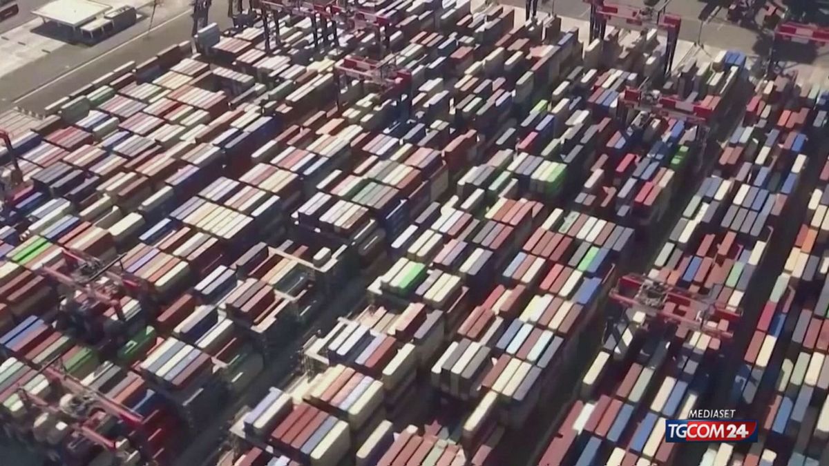 Usa Cina: Tariffe tagliate per 90 giorni, poi l