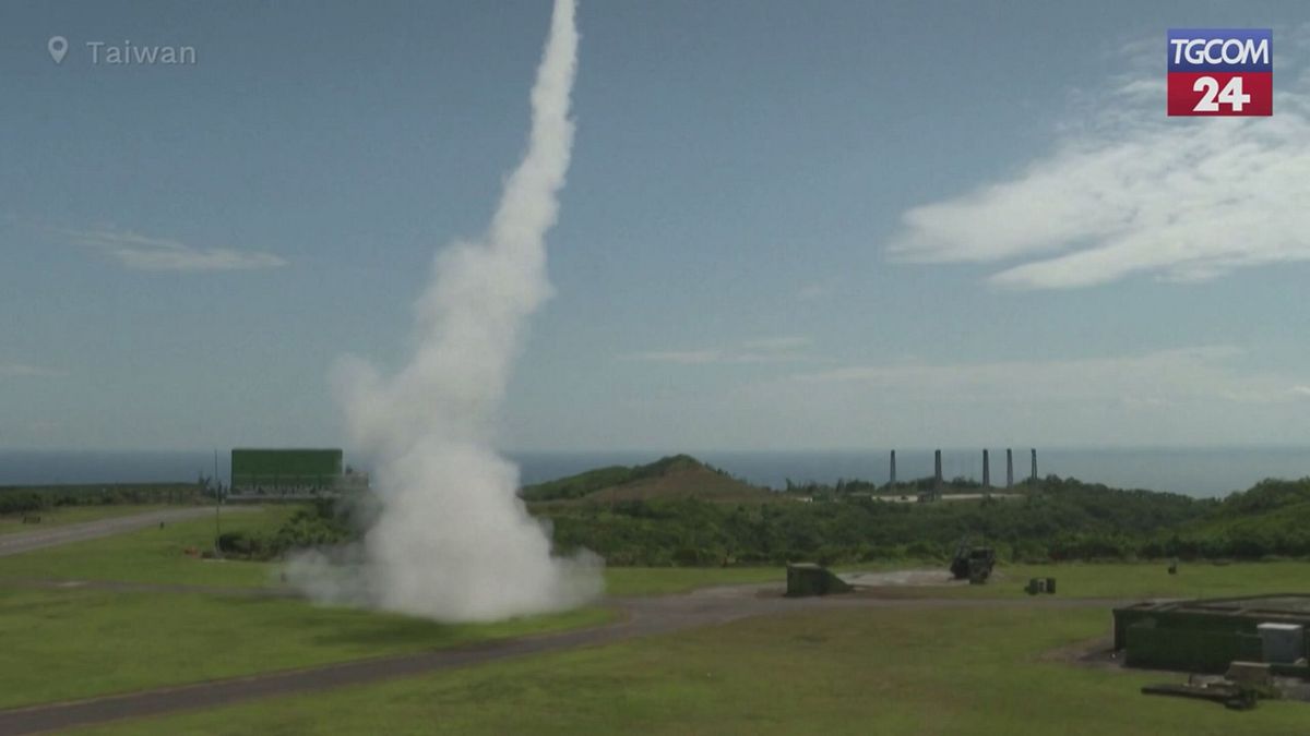 taiwan testa il missile sky sword ii prodotto a livello nazionale