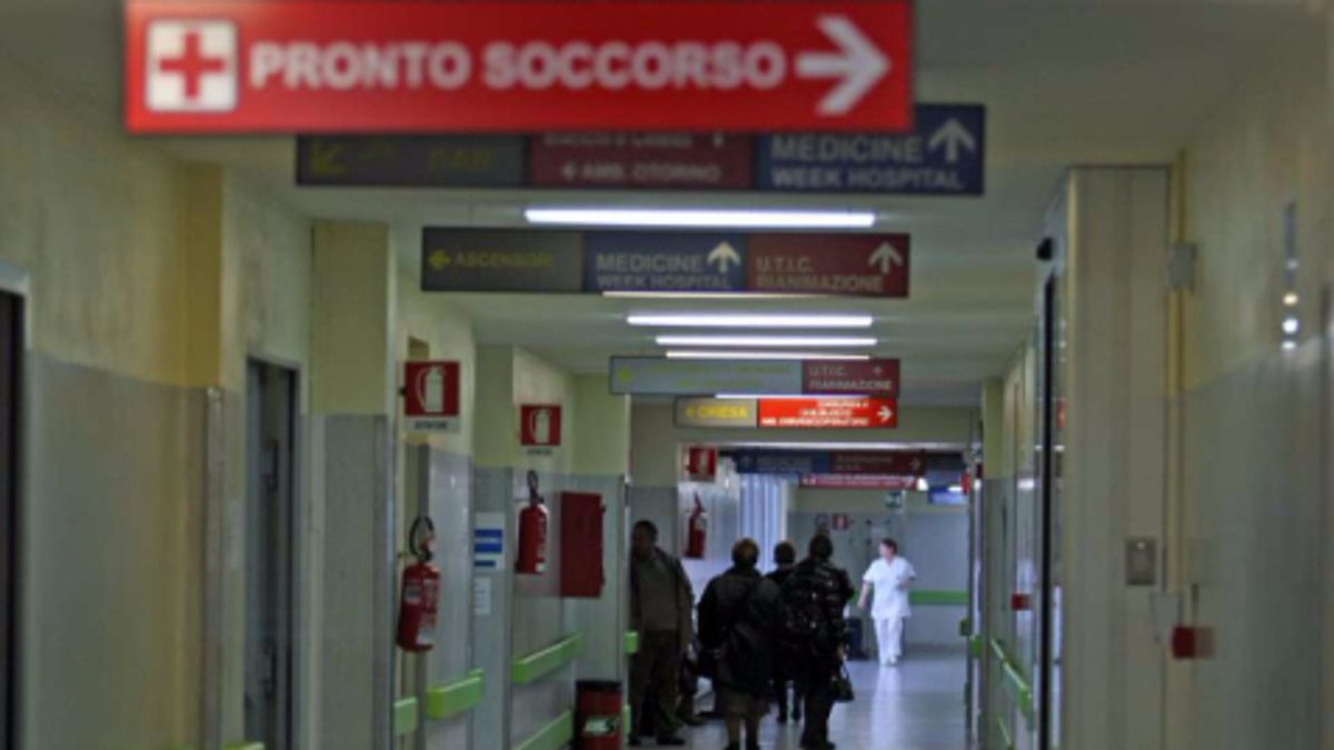 malato di tumore ottiene un ecografianel 2026 ma una dottoressa in pensione vuole aiutarlo