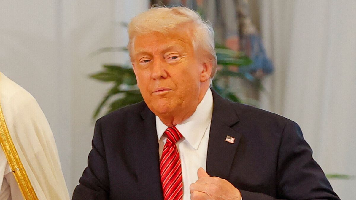 Camicia Da Uomo Con Scritta "Donald Trump DJT Support Trump Fist Pump Shirt Patriotic Shirt, Blu Navy, XL - Foto 12