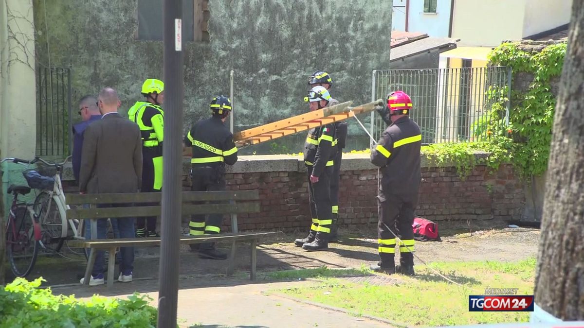 delitto di garlasco trovati alcuni pezzi di ferro nel canale di tromello