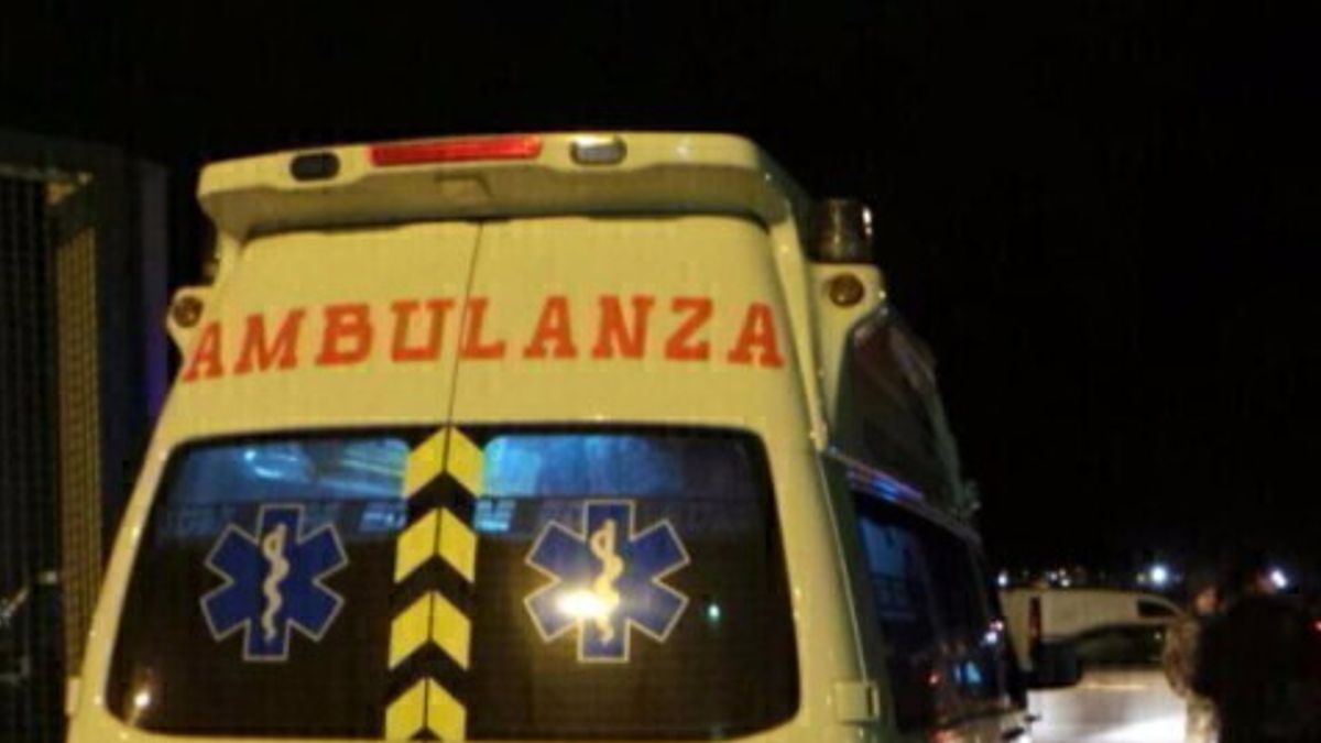 Trieste, madre muore per un malore: la figlia di sei anni la veglia per ore