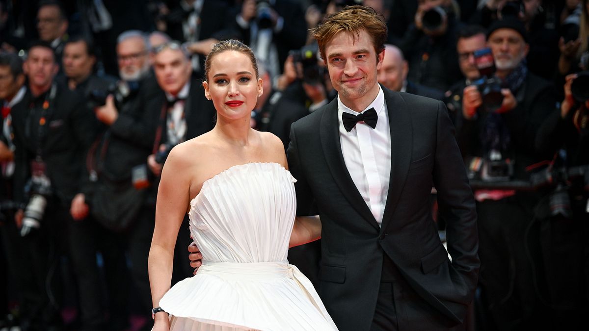 Cannes 78 kahramanında Robert Pattinson ve Jennifer Lawrence