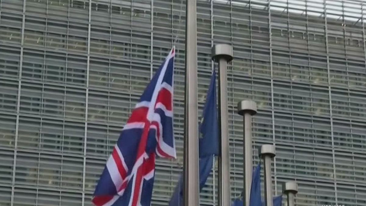 Ue Gran Bretagna, via libera dei 27 Stati membri all