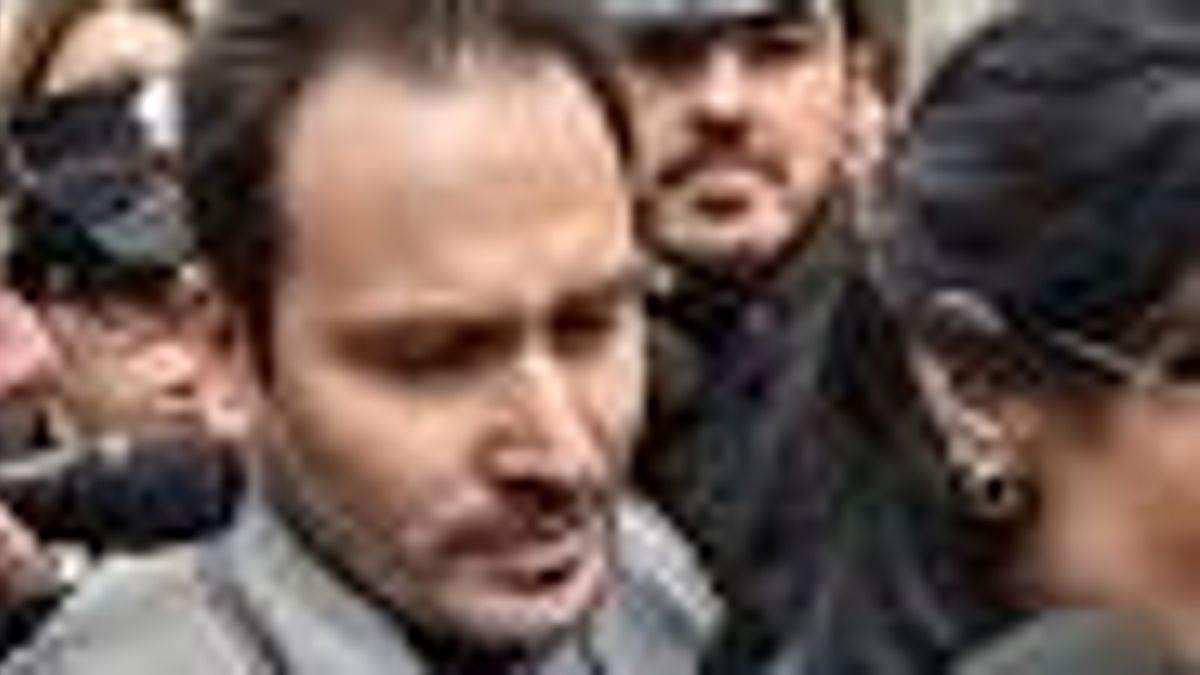 sempio non si presenta all interrogatorio ma spunta un impronta