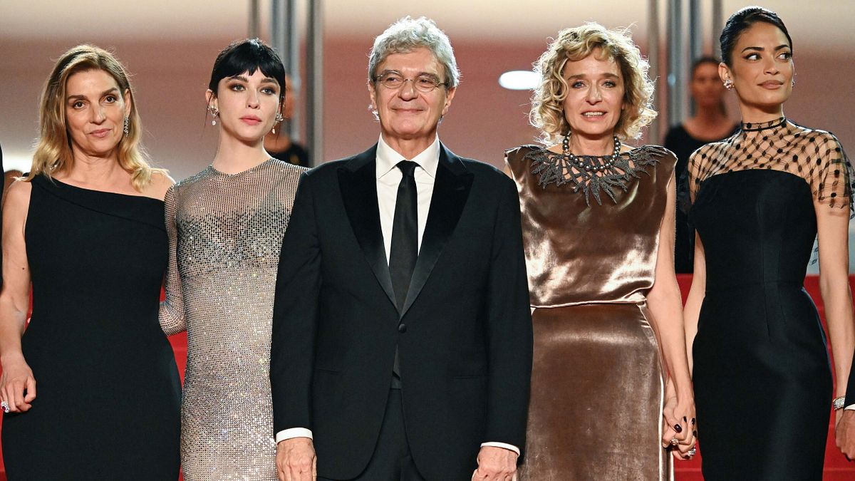 Cannes 78'de Martone'un “Out” için alkışlar: “Kardeşliğe Bir İlahi”