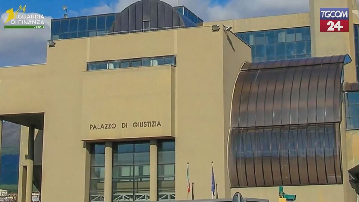 Sorrento, arrestato il sindaco Massimo Coppola per una tangente da 120mila euro
