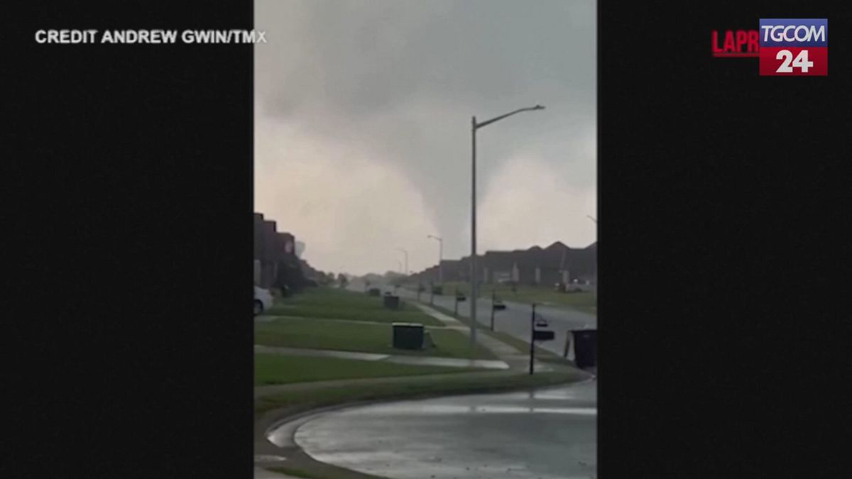 alabama immortalata la nube a imbuto che precede il tornado