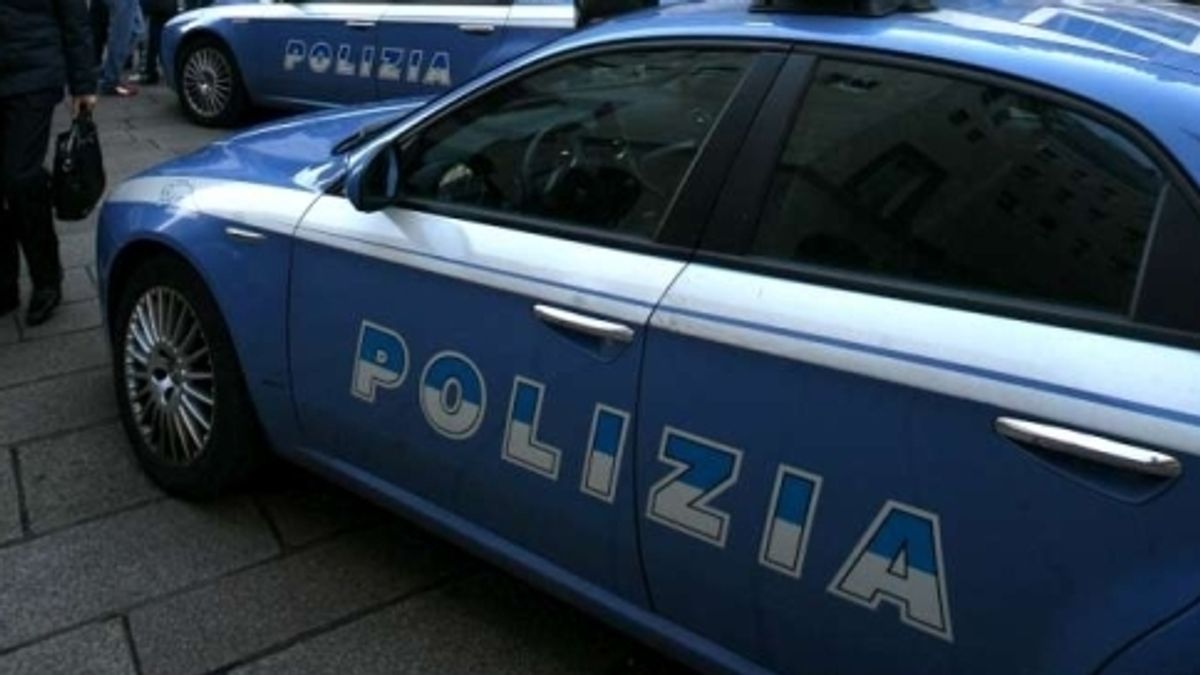 blitz antidroga a palermo sgominate due bande ventidue arresti