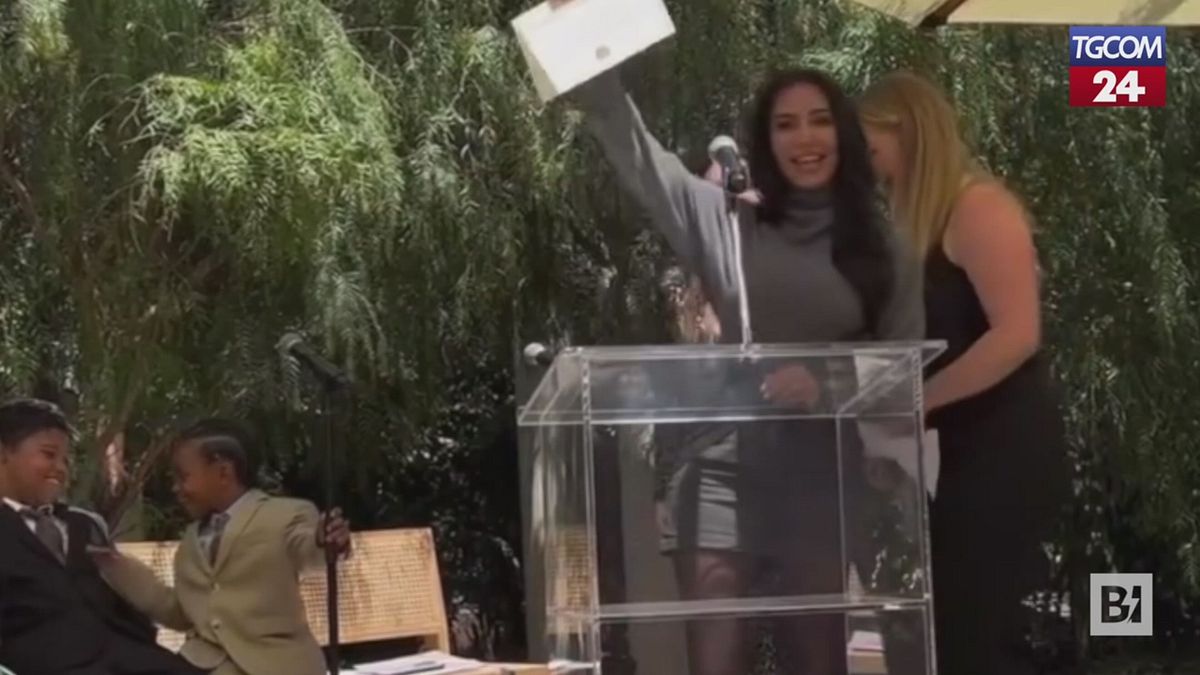 kim kardashian si è laureata in giurisprudenza
