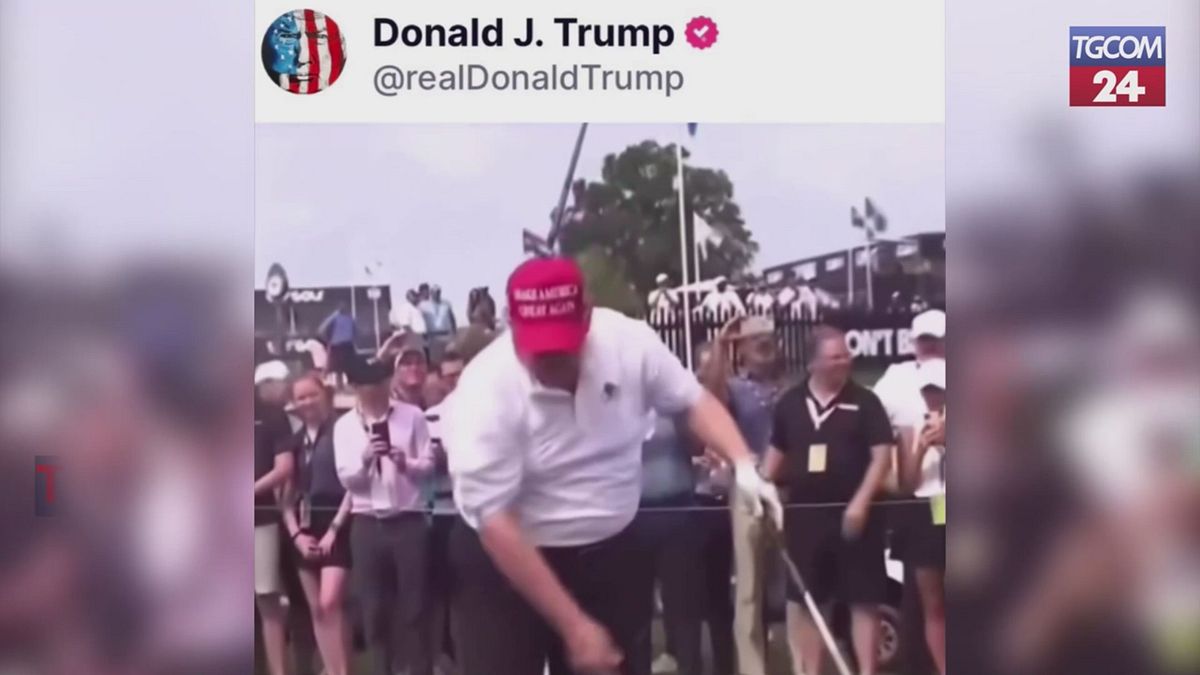 trump stende bruce springsteen con una pallina da golf