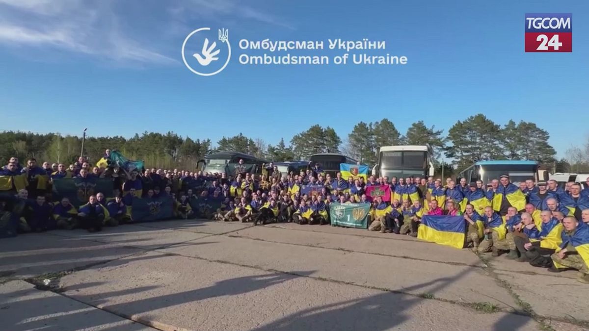 Ucraina Russia, Zelensky: completata prima parte scambio prigionieri "mille per mille"