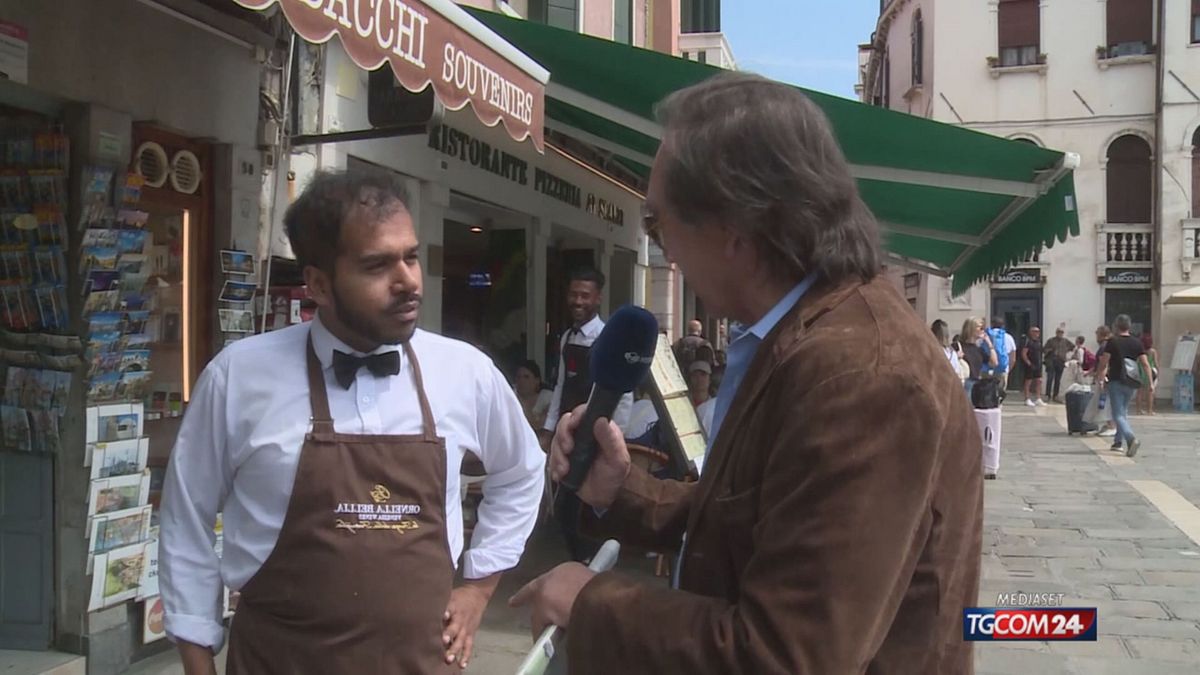 a venezia un patentino per i commercianti devono parlare l italiano