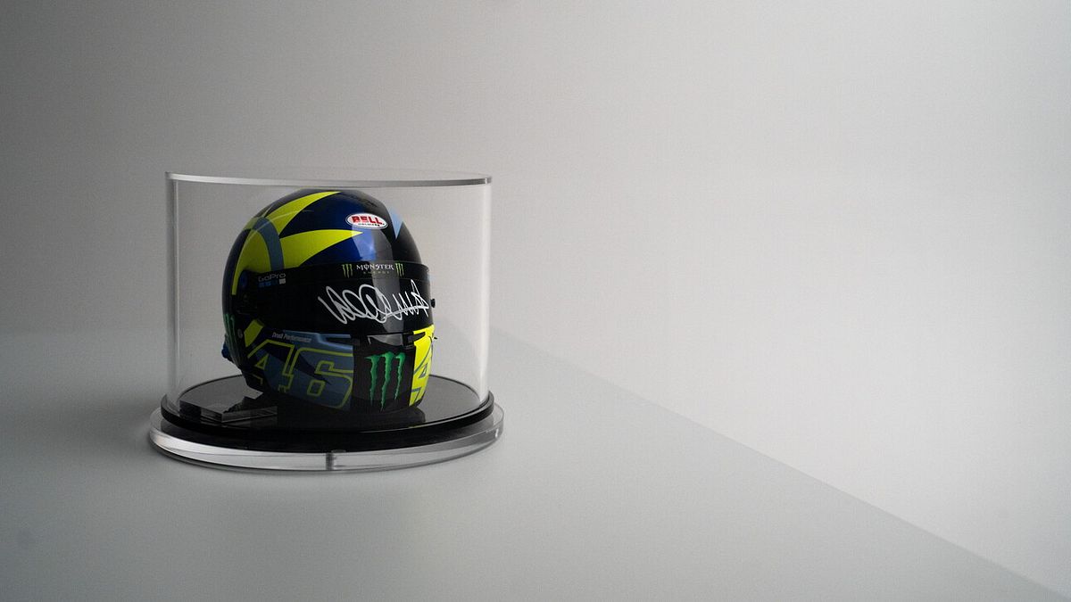 Set Decalcomanie Adesive Per Casco VR46 Valentino Rossi &ndash; Tema "Il Medico" Laminato