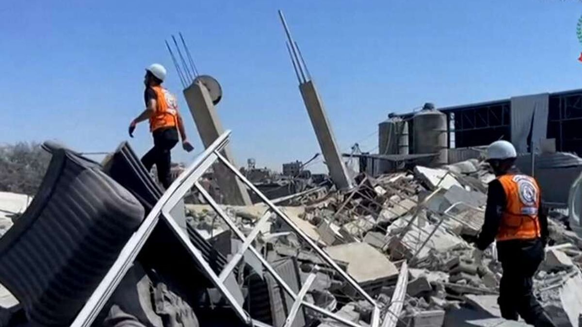 gaza l appello dello zio per l unico figlio sopravvissuto della pediatra per favore salvate quel bambino curatelo in italia 