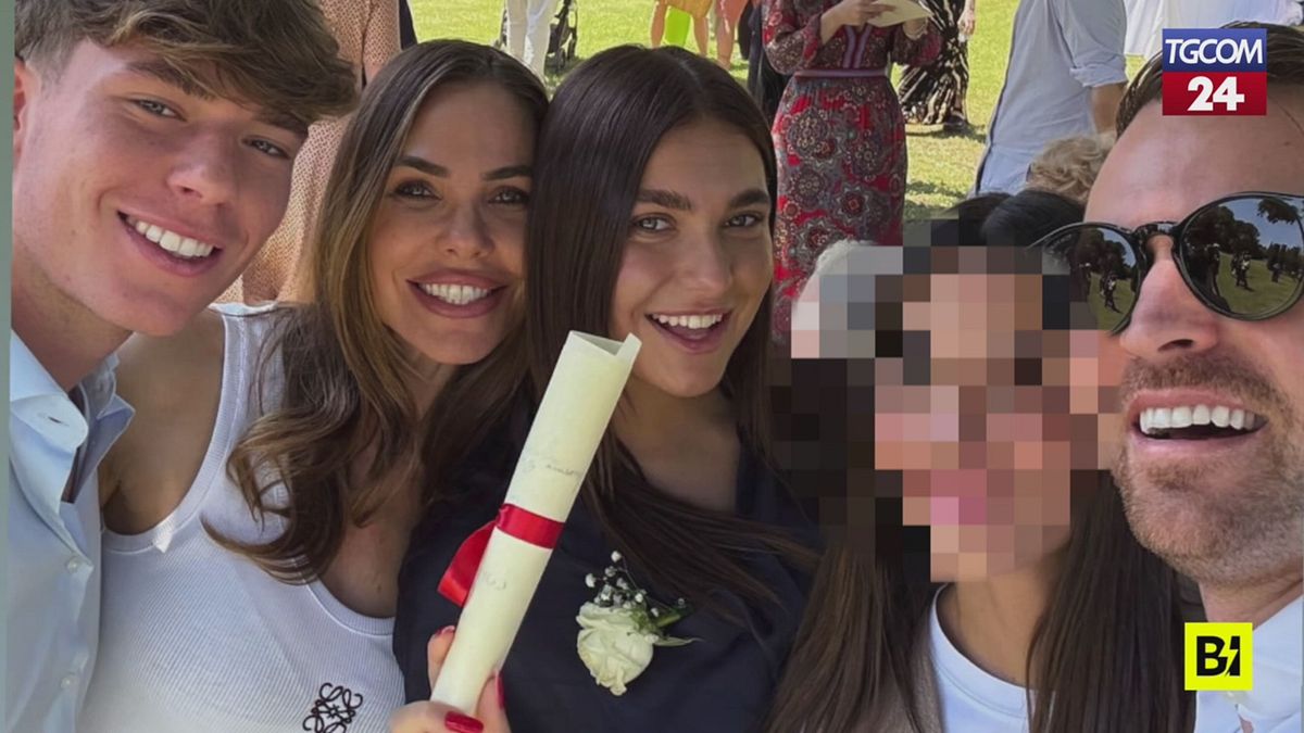 Chanel Totti si diploma, la cerimonia ripresa da mamma Ilary