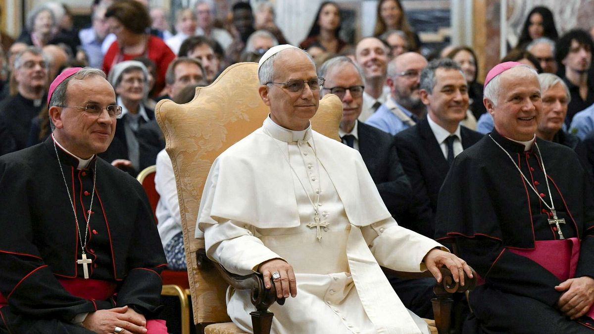 papa leone xiv ai preti la chiesa è ferita siate credibili incontro con l ong mediterranea