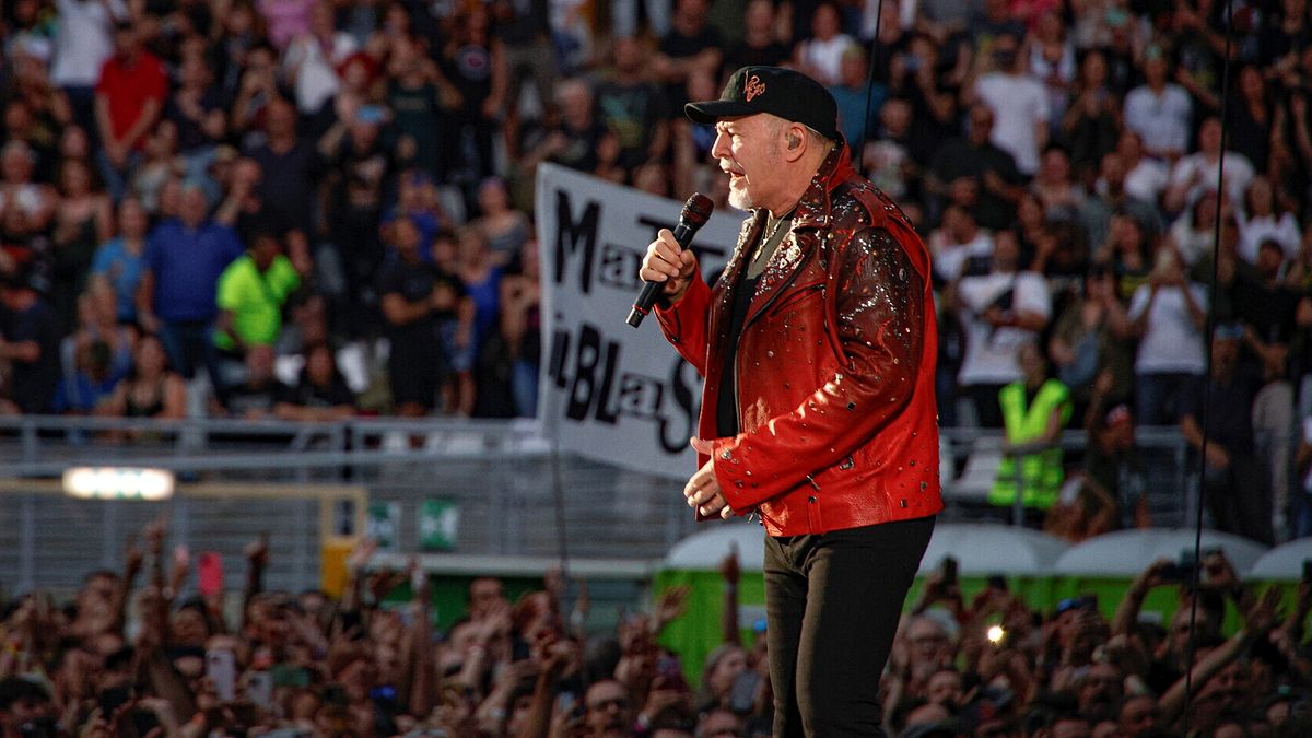Vasco Rossi, Turin'de turun ilk tarihinin raporu