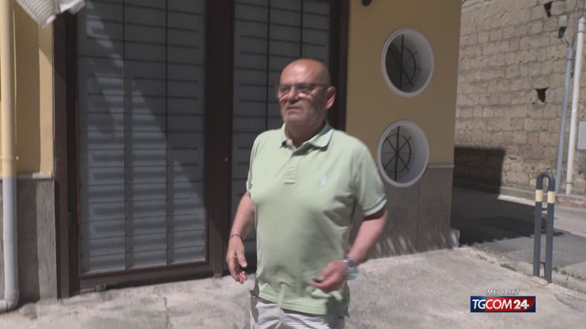 Sospeso il professore che ha minacciato la figlia di Giorgia Meloni