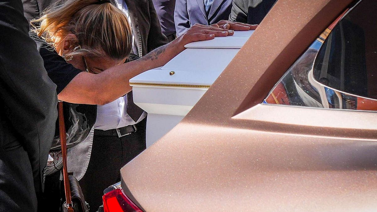 funerali martina carbonaro l arcivescovo di napoli morta per un idea malata dell amore 
