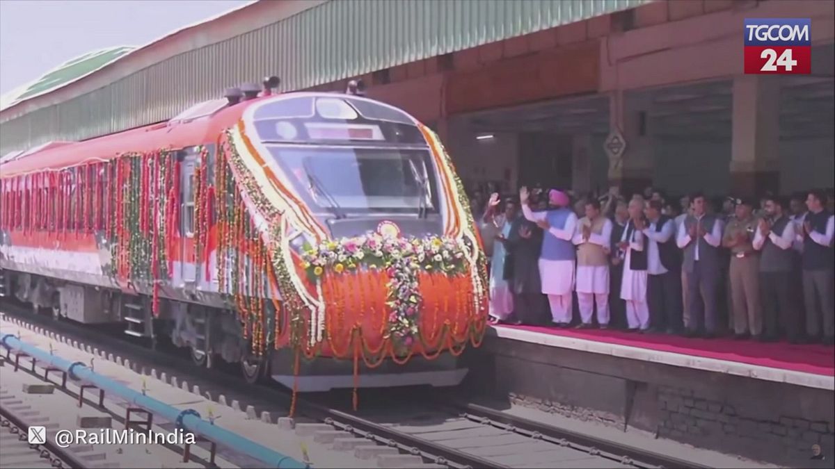 india modi inaugura la linea ferroviaria che unisce il kashmir alle pianure