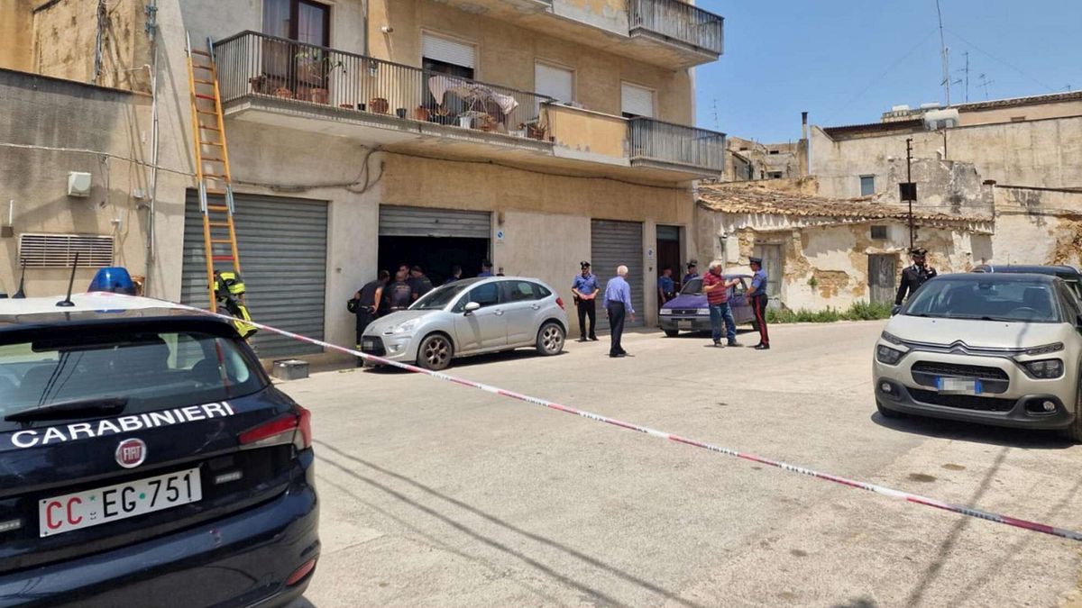 Uccide la moglie e poi si getta dal tetto: omicidio suicidio a Castelvetrano