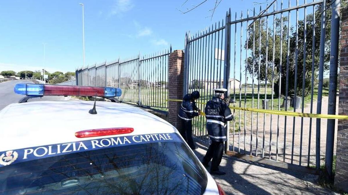 Roma, un neonato di cinque mesi trovato morto tra i rovi a Villa Pamphili