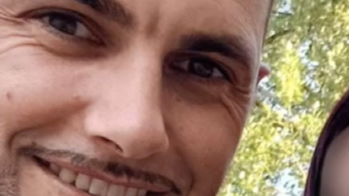 denisa nel mirino degli inquirenti i 4 cellulari del killer delle escort forse non era solo