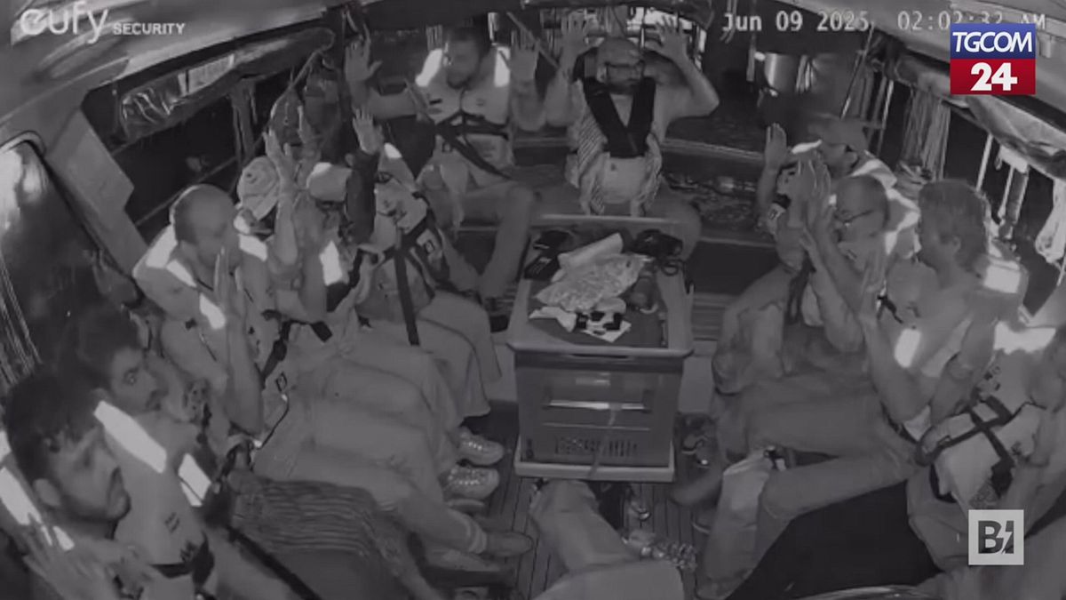 Freedom Flotilla: "Nave sequestata e equipaggio rapito da Israele"