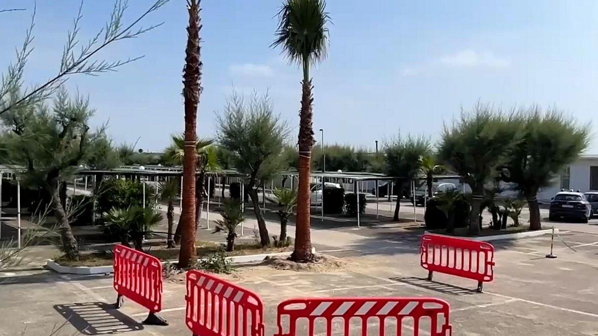 Napoli, ucciso in spiaggia a Varcaturo: arrestato il 19enne con cui la vittima aveva litigato