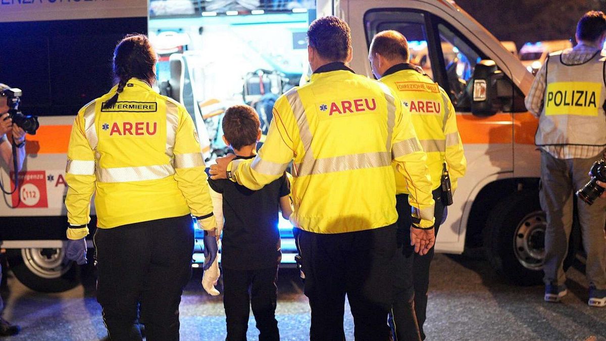 gaza il piccolo adam arrivato a milano per curarsi la madre grazie italia un piacere essere qui