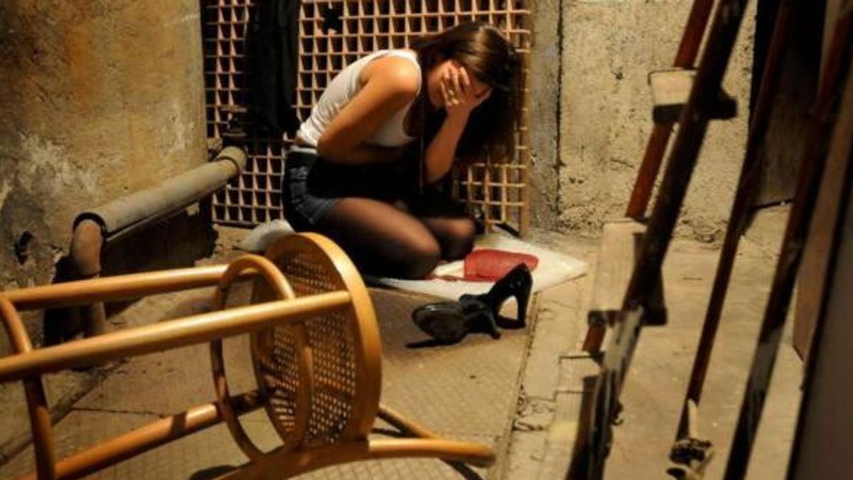 In vacanza in Salento con le amiche, giovane denuncia uno stupro di gruppo