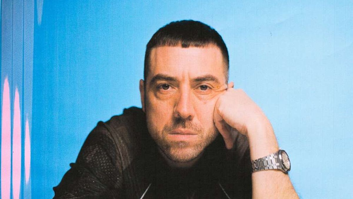 Coez, “1998” ile doksanların kökenlerine ve popuna geri döner